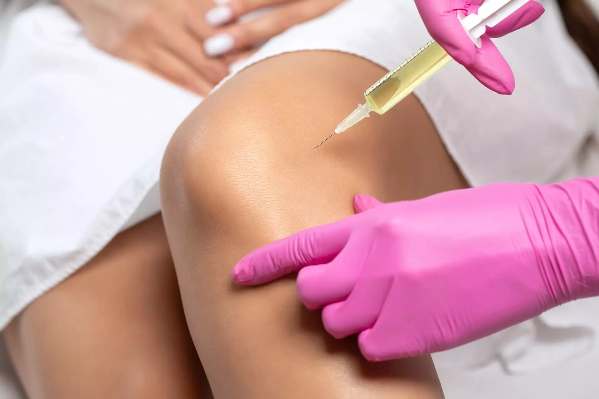 Understanding Platelet Rich Plasma vs. Stem Cell Therapy: Key Differences Explained